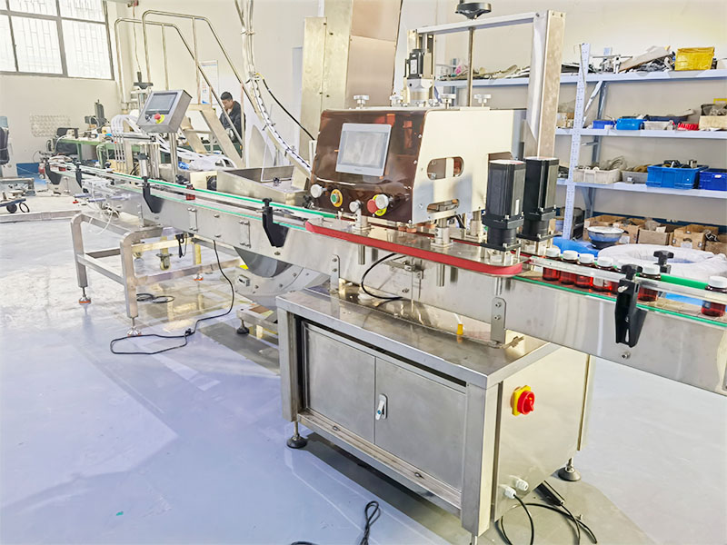 全自動灌裝機(jī)生產(chǎn)線兼容多種容器(圖2)