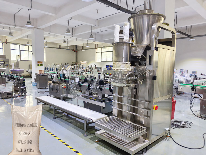 南京包裝機中的大袋粉劑稱重包裝機在25kg面粉包裝廠用途廣泛嗎？